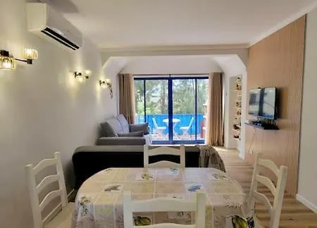 Apartment Bluejay Villa *